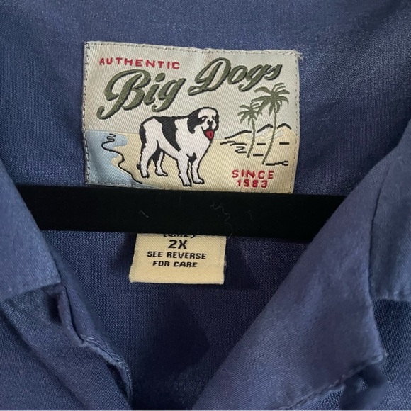 Big Dogs men’s Hawaiian Style Shirt Size 2X vintage car beach palm tree - Picture 5 of 5